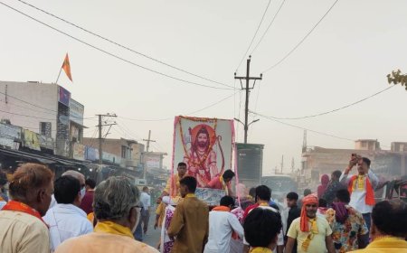 भगवान श्री परशुराम जी की निकाली विशाल शोभा यात्रा