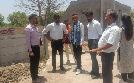 पिंण्डवाड़ा उपखंण्ड अधीकारी ने किया केलाश नगर पानी पाईप लाइन का मौका निरीक्षण