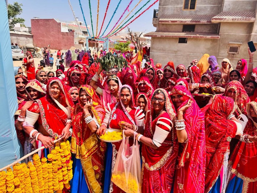 डोलिया महोत्सव: राजपुरोहित समाज की महिलाओं ने निभाई परंपरा, गाए गीत दोलिया महोत्सव में किया परंपराओं का निर्वहन