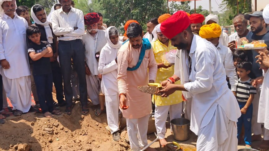 भौंरंगी गौ शाला गेट का किया भूमि पूजन