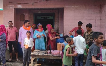 पवित्र मनन दीप द्वारा मीठे पानी की छबिल लगाकर रहागीरो को पिलाया मीठा शरबत,नर सेवा नारायण सेवा के बराबर है-गुरुदेव भास्कर