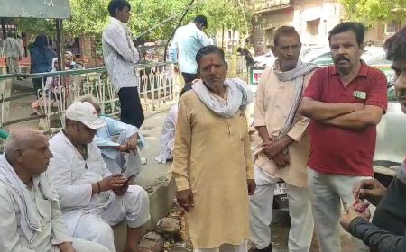 सेवा निवृत्त पुलिसकर्मी ने एक जने पर लगाई जाति सूचक मामले की रिपोर्ट, डिप्रेशन में आकर युवक ने की आत्महत्या पुलिस ने करवाया पोस्टमार्टम