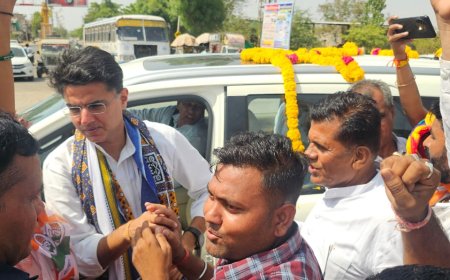  जालोर जिले भीनमाल जाते समय पूर्व उपमुख्यमंत्री सचिन पायलट का तखतगढ़ में स्वागत