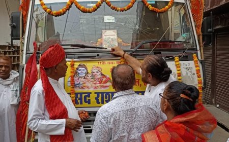 अमरनाथ यात्रा में भंडारे के लिए दो ट्रक खाद्य सामग्री की रवाना : मंदिर महंत ने धर्म पताका दिखाकर किया रवाना