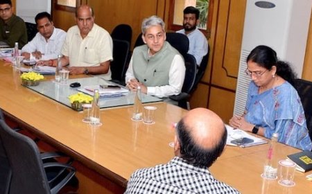 अब हर आंगनबाड़ी कार्यकर्ता को मिलेगा मोबाइल फ़ोन या टेबलेट