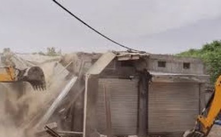 राजस्थान में साइबर ठग के ठिकाने पर चला बुलडोजर: Sextortion और साइबर ठगी करने वाले अपराधियों के अड्डे ज़मींदोज़