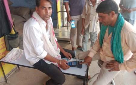 उपखंड क्षेत्र नारायणपुर में राशन कार्ड डीलरों के पास केवाईसी करवाने वालों का बड़ा रुझान,आधार केंद्रों पर भी बढ़ने लगी भीड़