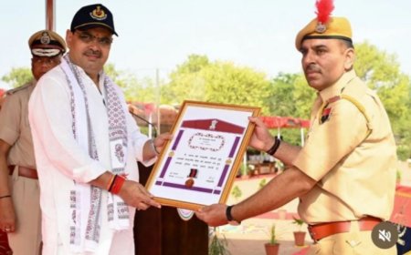 मुख्यमंत्री ने जयप्रकाश धींवा को राष्ट्रपति पुलिस पदक से किया सम्मानित