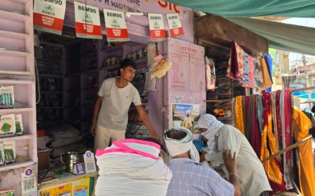 नगरपालिका प्रशासन की कार्यवाही: पालिथीन सहित अन्य सामान जब्त कर जुर्माना लगाया