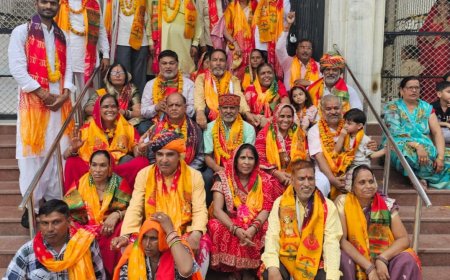 चार धाम यात्रा कर महुवा पहुंचे यात्रियों का किया  स्वागत