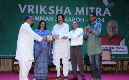 अलवर जिला प्रभारी त्रिलोकी नाथ शर्मा को मिला वृक्ष मित्र सम्मान