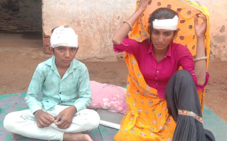 तेज़ हवा के साथ उडी लोहे की टीनशेड:  बालक एवं महिला घायल