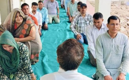 अंतर्राष्ट्रीय योग दिवस राजकीय उच्च माध्यमिक विद्यालय खरकड़ी कला में मनाया गया करोगे योग रहोगे निरोग