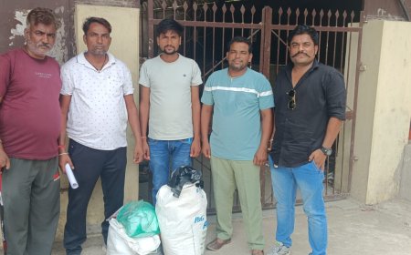 तखतगढ़ में नगर पालिका ने कार्रवाई कर प्लास्टिक की थैलियां जब्त की