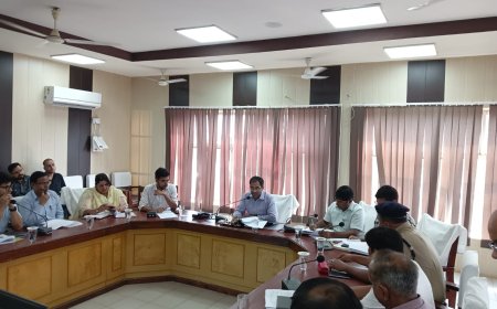 अवैध खनन की रोकथाम के संबंध में समीक्षा बैठक आयोजित