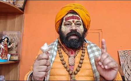 अयोध्या में बीजेपी की हार पर हो रहा था मंथन, मंत्री के सामने भिड़ गए राजू दास और DM, हटा ली गई महंत की सुरक्षा