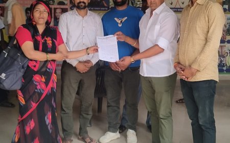 श्री मालेश्वर नाथ मंदिर व ग्राम महारकला में विकास कार्यों के लिए पूर्व विधायक रामलाल शर्मा को दिया ज्ञापन