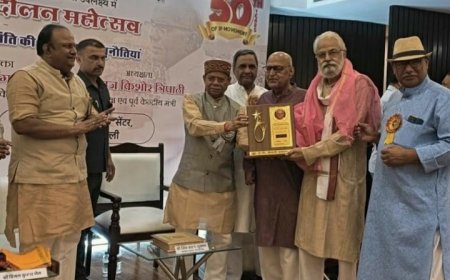 वरिष्ठ पत्रकार एवं पर्यावरणविद ज्ञानेन्द्र रावत जेपी सेनानी सम्मान से हुए सम्मानित