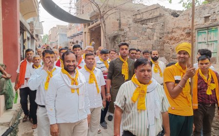 मौजपुर में निकाली भगवान परशुराम की शोभा यात्रा