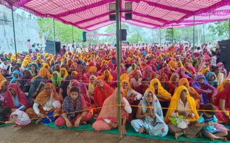 भागवत कथा सुनने से ही मनुष्य को मिलता है मोक्ष का मार्ग