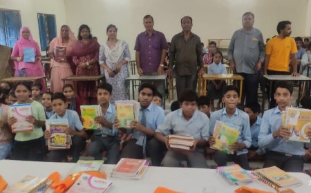 निशुल्क पाठ पुस्तक वितरण समारोह आयोजित