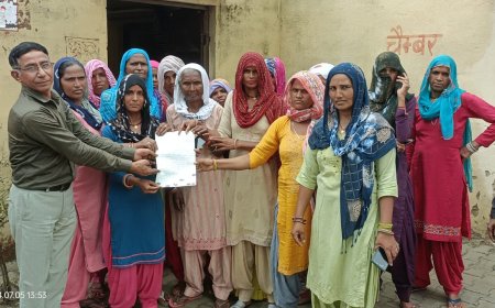 पानी की समस्या कों लेकर महिलाओं ने तहसीलदार कों दिया ज्ञापन