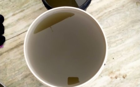 नल से आया मैला पानी लोग हुए परेशान