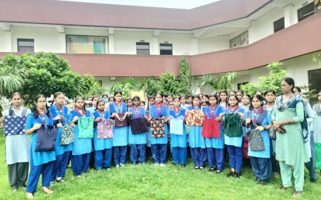 प्राकृतिक जल स्रोत संरक्षण के अंतर्गत जोहड की पाल पर किया पौधारोपण