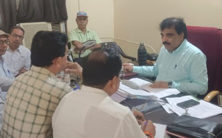 उपनिदेशक के साथ हुई ब्लॉक अधिकारियों की मीटिंग