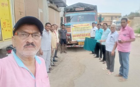 अपना घर सेवा समिति महुवा द्वारा 201 कट्टा गेहूं 7 कट्टा चावल पांच पीपा सरसों का तेल अपना घर आश्रम भरतपुर भिजवाए