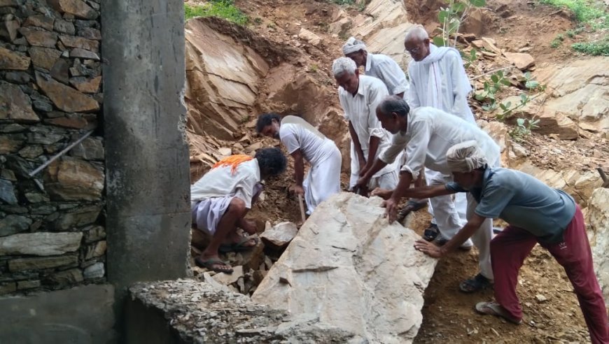 ओम शिव गौशाला पचलंगी में सीताराम दास महाराज के सानिध्य में किया श्रमदान