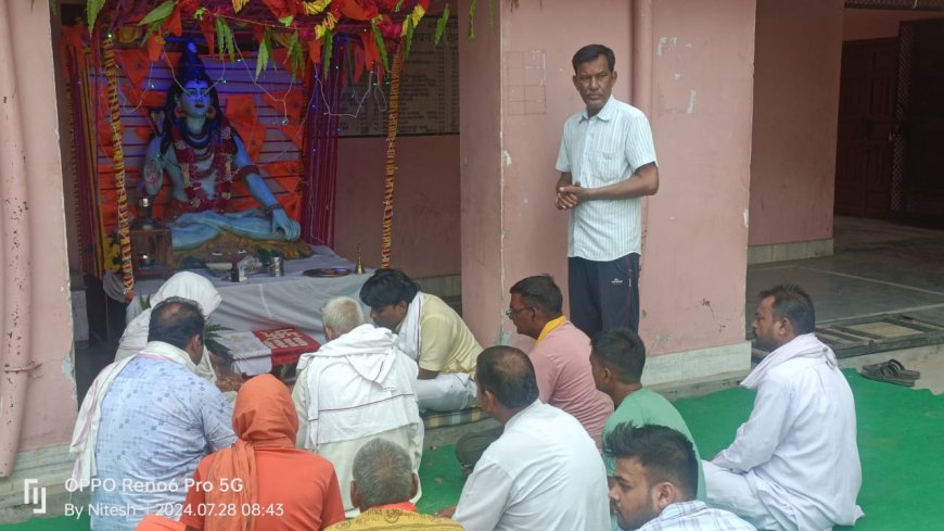 नोगांवा स्थित  सनातन धर्मशाला मंदिर परिसर  में कावड़ शिविर का विधि विधान द्वारा किया गया  उद्घाटन