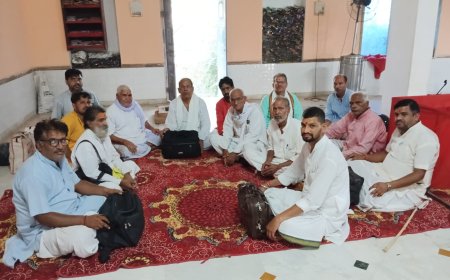 झड़ाया बजरंग धाम आश्रम पर भगवान शंकर के मंदिर में करवाया रुद्राभिषेक