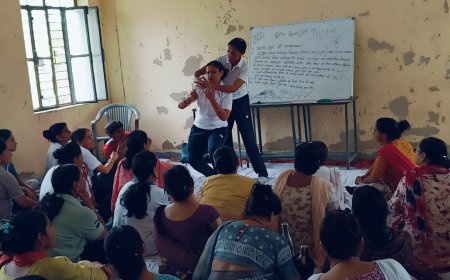 गोविन्दगढ़ में रानी लक्ष्मीबाई आत्मरक्षा प्रशिक्षण शिविर में आत्मरक्षा के  गुर सिखाए