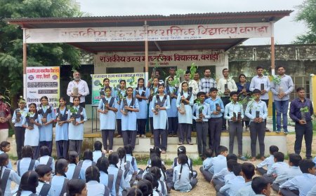 वराडा विधालय मे वृक्षारोपण कार्यक्रम के अन्तर्गत  51पौधे रोपे