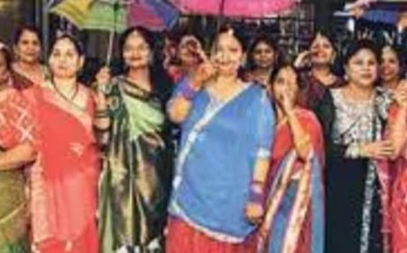 महिला मंडल ने मनाया हरियाली तीज महोत्सव