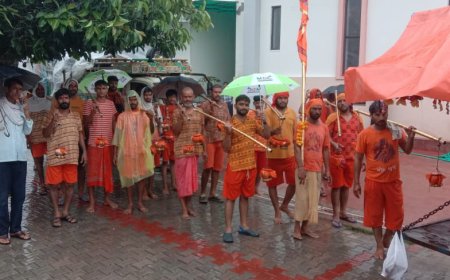 शिव मंदिर मे कावड़ ले जा रहे कावड़ियो का सत्कार कर कराया अल्पाहार