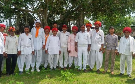 तेली समाज के युवाओं ने किया भोलेनाथ का रुद्राभिषेक