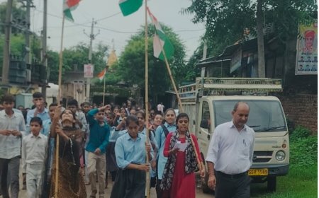 राजकीय उच्च माध्यमिक विद्यालय चांदपुरी में निकाली गई तिरंगा रैली