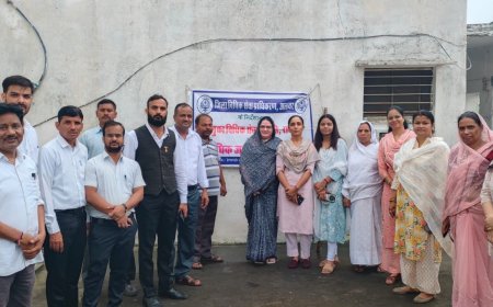 ध्वजा रोहण एवं विधिक जागरूकता शिविर आयोजित