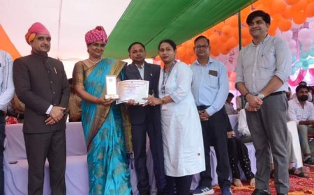 सावन की रिमझिम बूंदों के बीच हर्षोल्लास के साथ मनाया 78 वां स्वतंत्रता दिवस