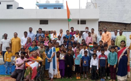 भिवाड़ी के यूआईटी सेक्टर 9 के गणेश पार्क में 78वें स्वतंत्रता दिवस की धूम