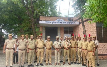 अतिरिक्त पुलिस अधीक्षक महेचा ने फहराया ध्वज, उत्कृष्ट कार्य करने वाले पुलिस कर्मियों को किया सम्मानित
