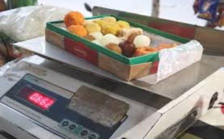 मिठाई, सूखे मेवे, बेकरी उत्पादों के साथ डिब्बा तौलने पर होगी कार्यवाही
