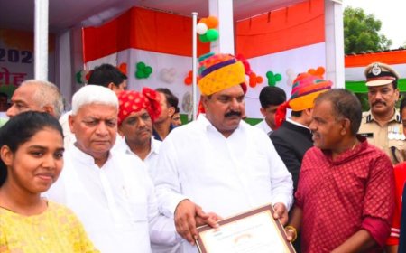 लाडो जिला स्तर पर सम्मानित