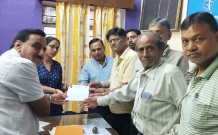 चोरियों का सिलसिला जारी व्यापारियों ने सौंपा पुलिस उपाधीक्षक को ज्ञापन