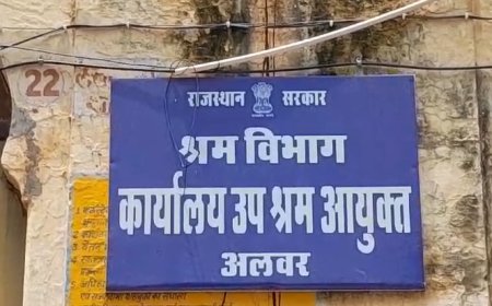 जिला प्रशासन की अनदेखी योजनाओं से वंचित हुए श्रमिक