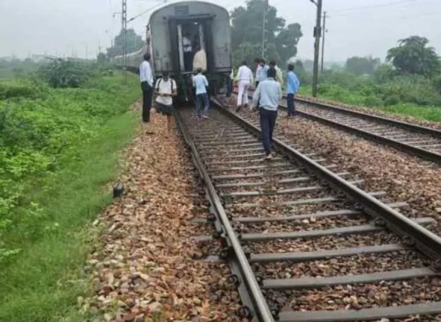 नंदा देवी सुपर फास्ट एक्सप्रेस ट्रेन कपलिंग खुलने से अचानक दो हिस्सों में बटी, हादसा टला