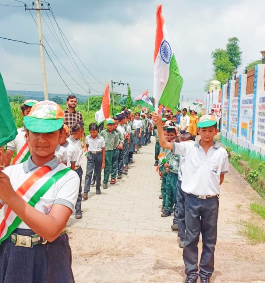 मुबारिकपुर नगरपालिका मे निकाली तिरंगा रैली