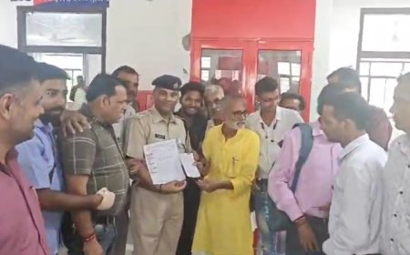 पत्रकार से हुए अभद्र व्यवहार को लेकर जार अध्यक्ष के नेतृत्व में अतिरिक्त पुलिस अधीक्षक को सोपा ज्ञापन